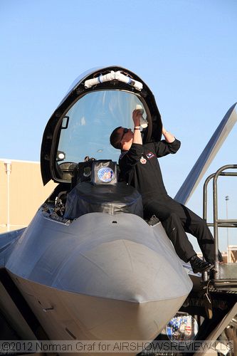 F-22 raptor